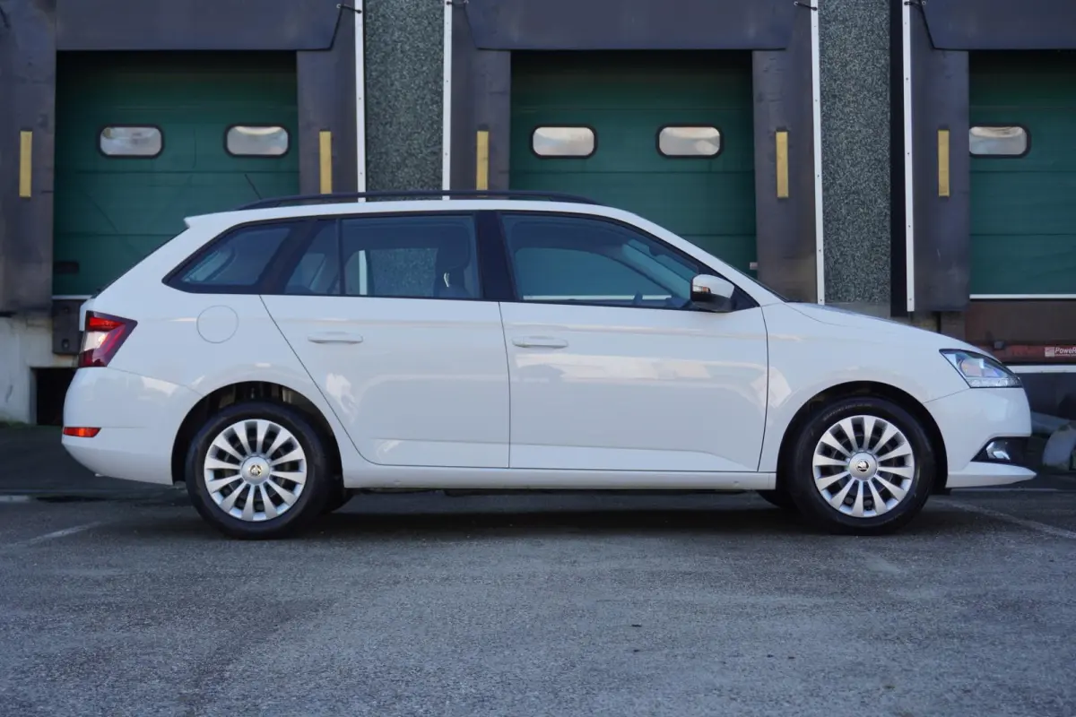 1.0 TSI 95pk Ambition | Navigatie | PDC Achter | SmartLink
