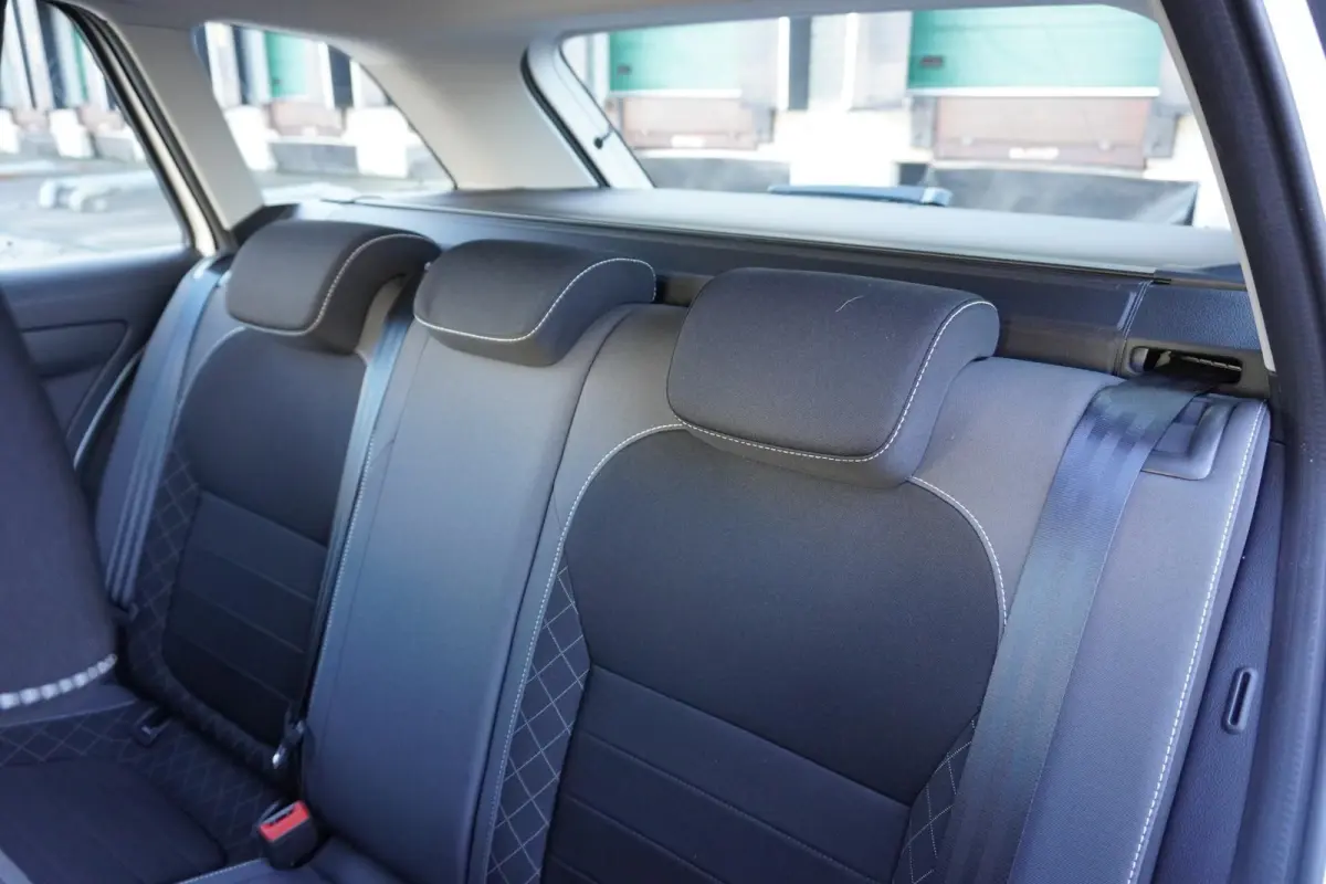 1.0 TSI 95pk Ambition | Navigatie | PDC Achter | SmartLink