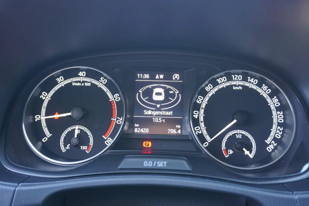 1.0 TSI 95pk Ambition | Navigatie | PDC Achter | SmartLink