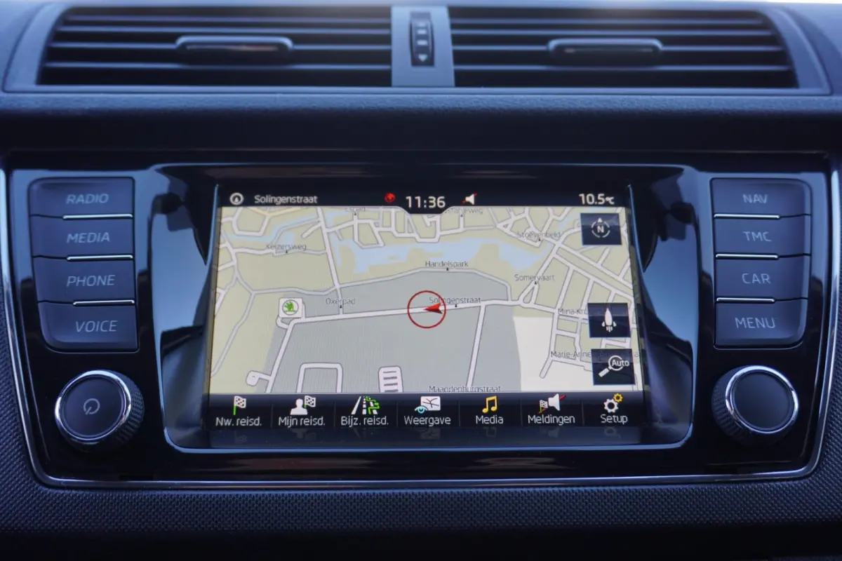 1.0 TSI 95pk Ambition | Navigatie | PDC Achter | SmartLink