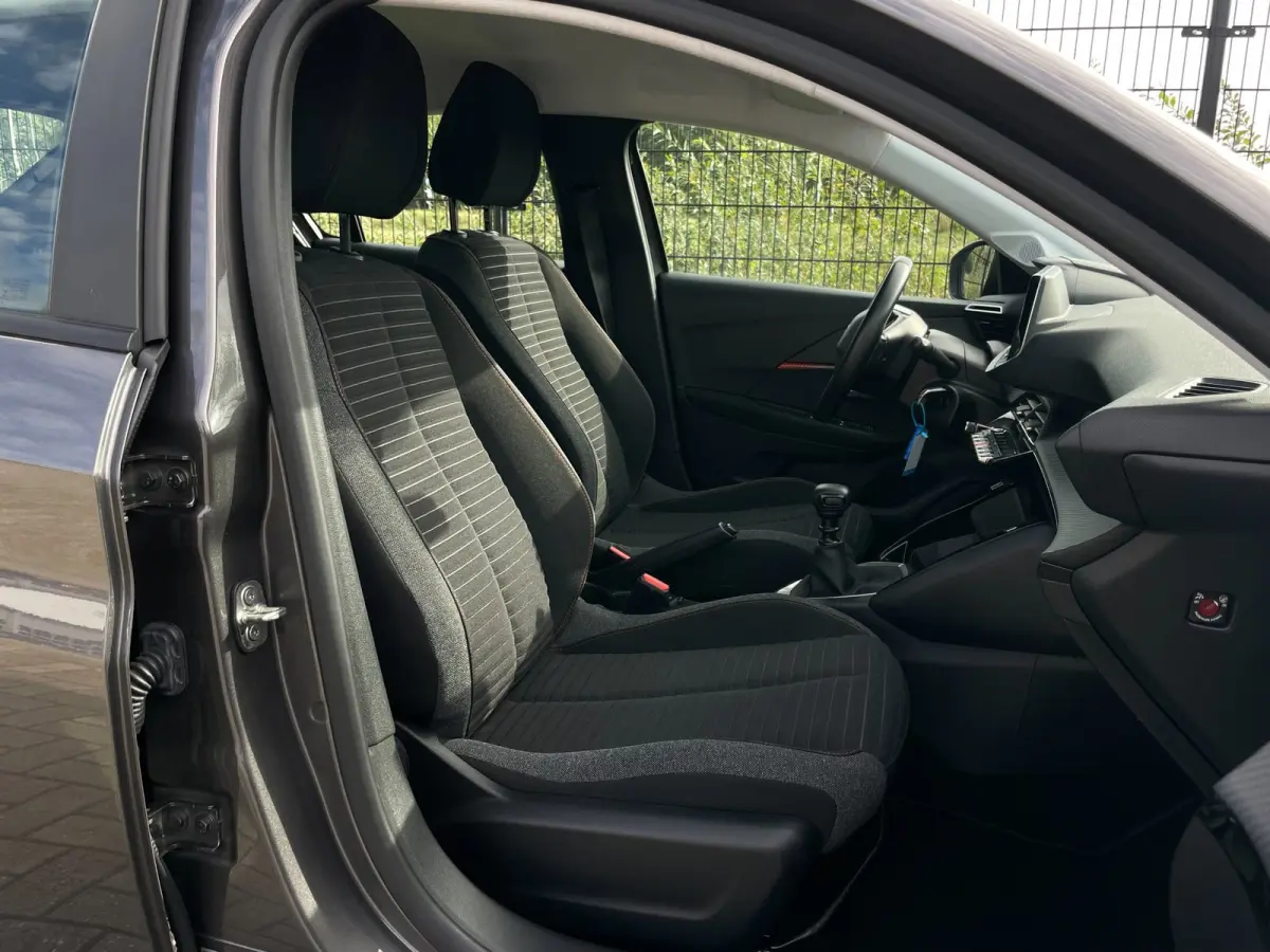 1.2 PureTech Active Pack | 1ste eigenaar | Carplay | PDC |Cruise control | Dealer onderhouden |