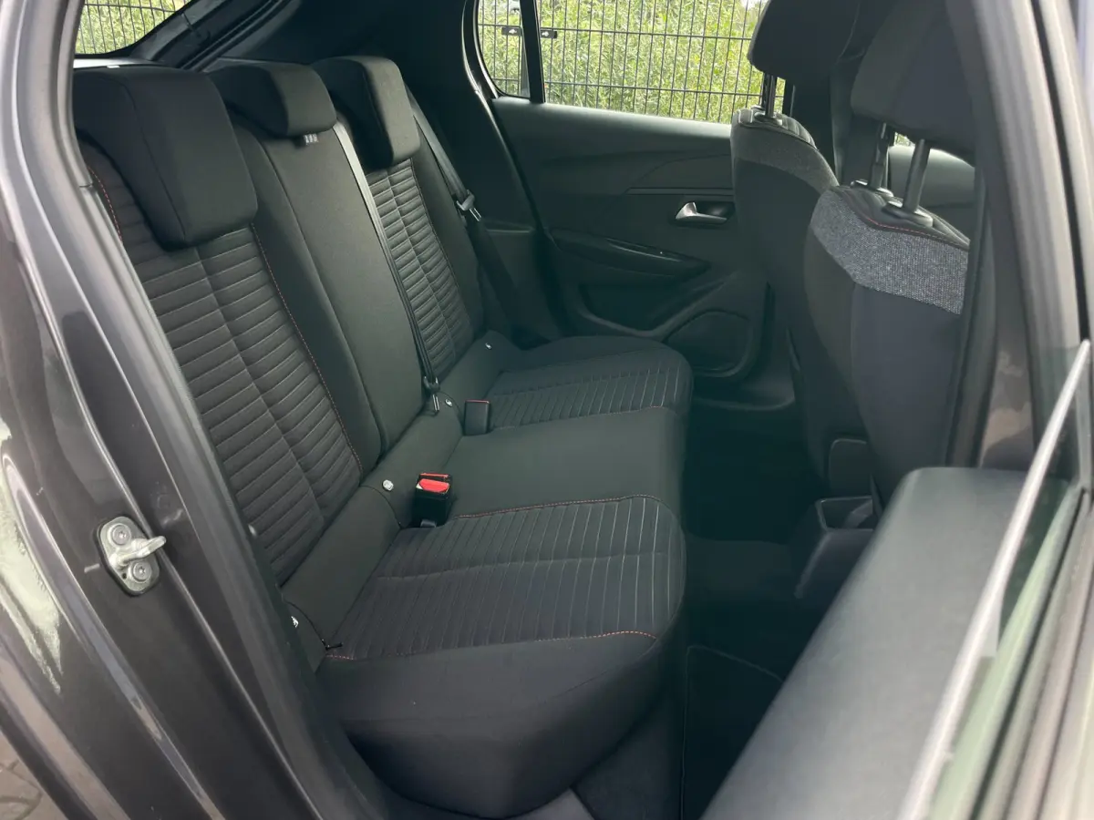 1.2 PureTech Active Pack | 1ste eigenaar | Carplay | PDC |Cruise control | Dealer onderhouden |