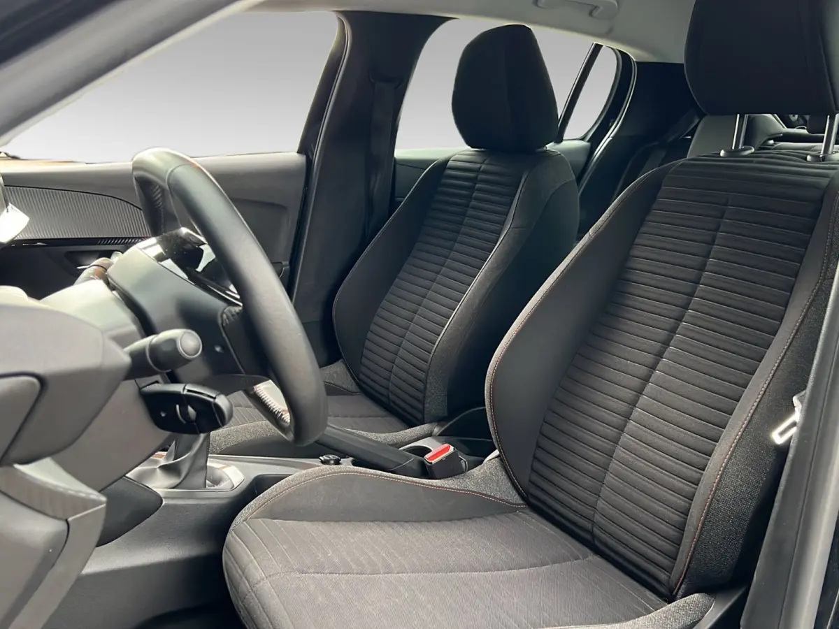 1.2 PureTech Active | Navi | Cruise control | DAB | Airco | Apple carplay |