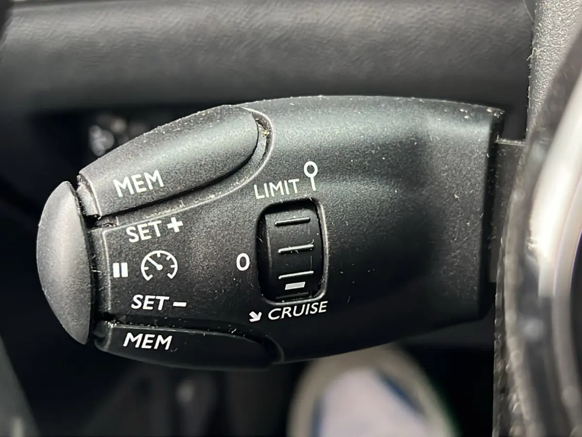 1.2 PureTech Active | Navi | Cruise control | DAB | Airco | Apple carplay |