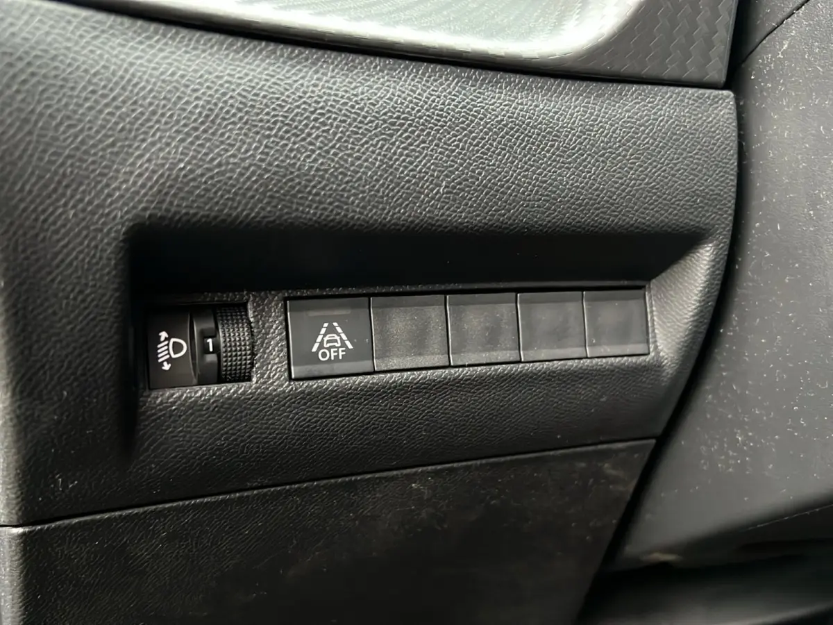 1.2 PureTech Active | Navi | Cruise control | DAB | Airco | Apple carplay |