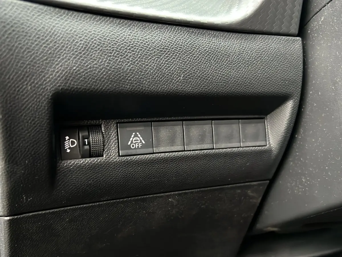 1.2 PureTech Active | Navi | Cruise control | DAB | Airco | Apple carplay |