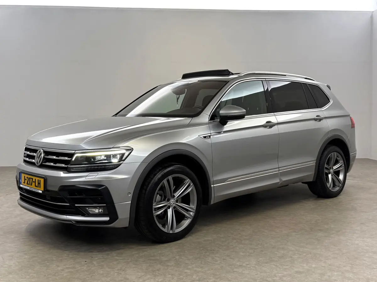 1.5 TSI Highline R-Line 7p. | Pano | Virtual | Cruise | Camera | Carplay | Trekhaak | NAP