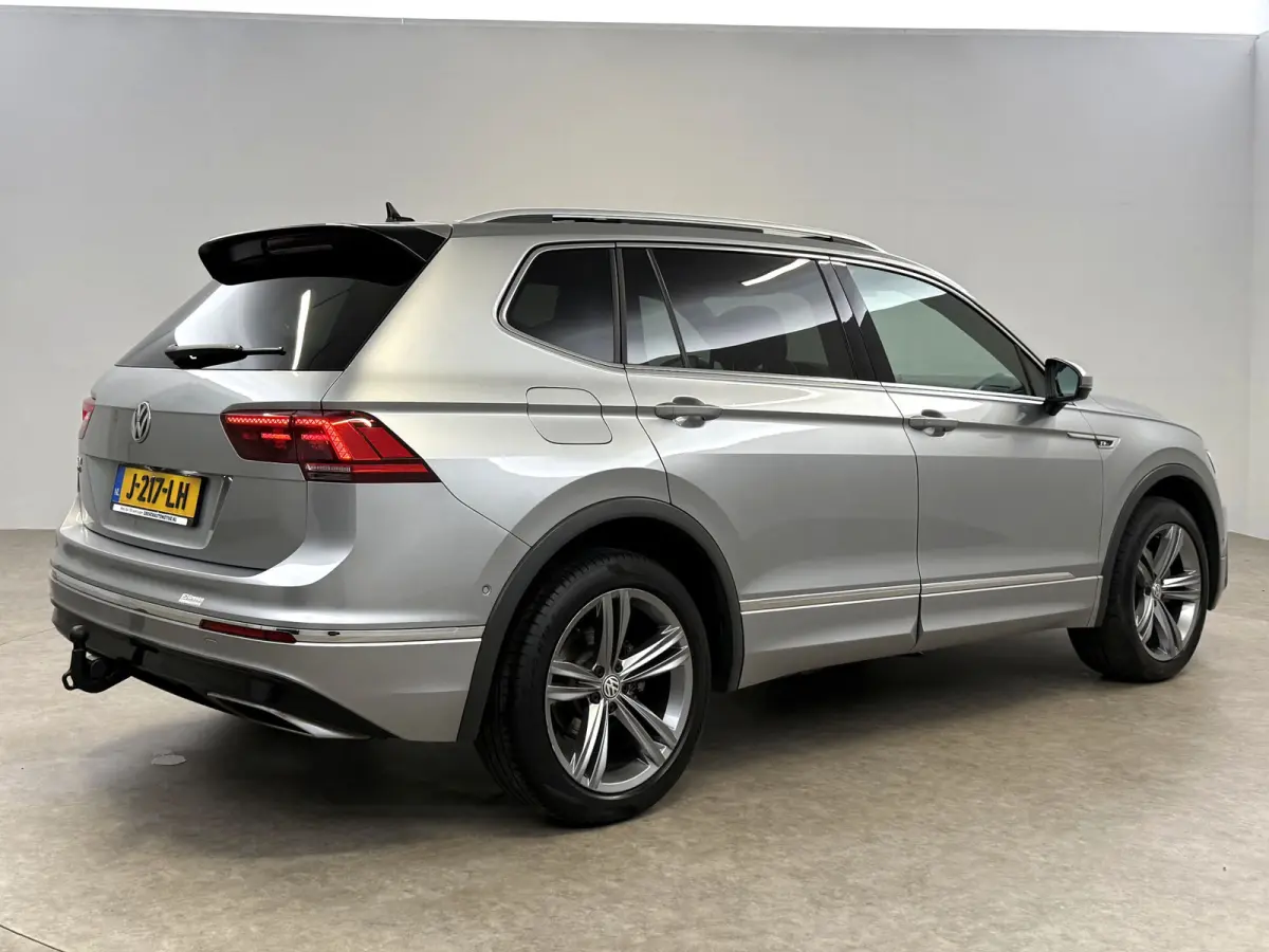 1.5 TSI Highline R-Line 7p. | Pano | Virtual | Cruise | Camera | Carplay | Trekhaak | NAP
