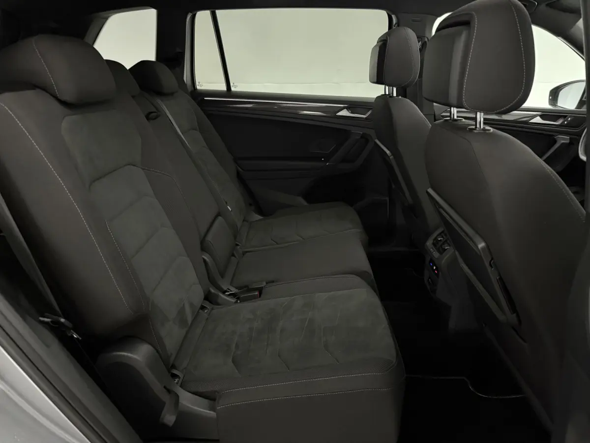 1.5 TSI Highline R-Line 7p. | Pano | Virtual | Cruise | Camera | Carplay | Trekhaak | NAP