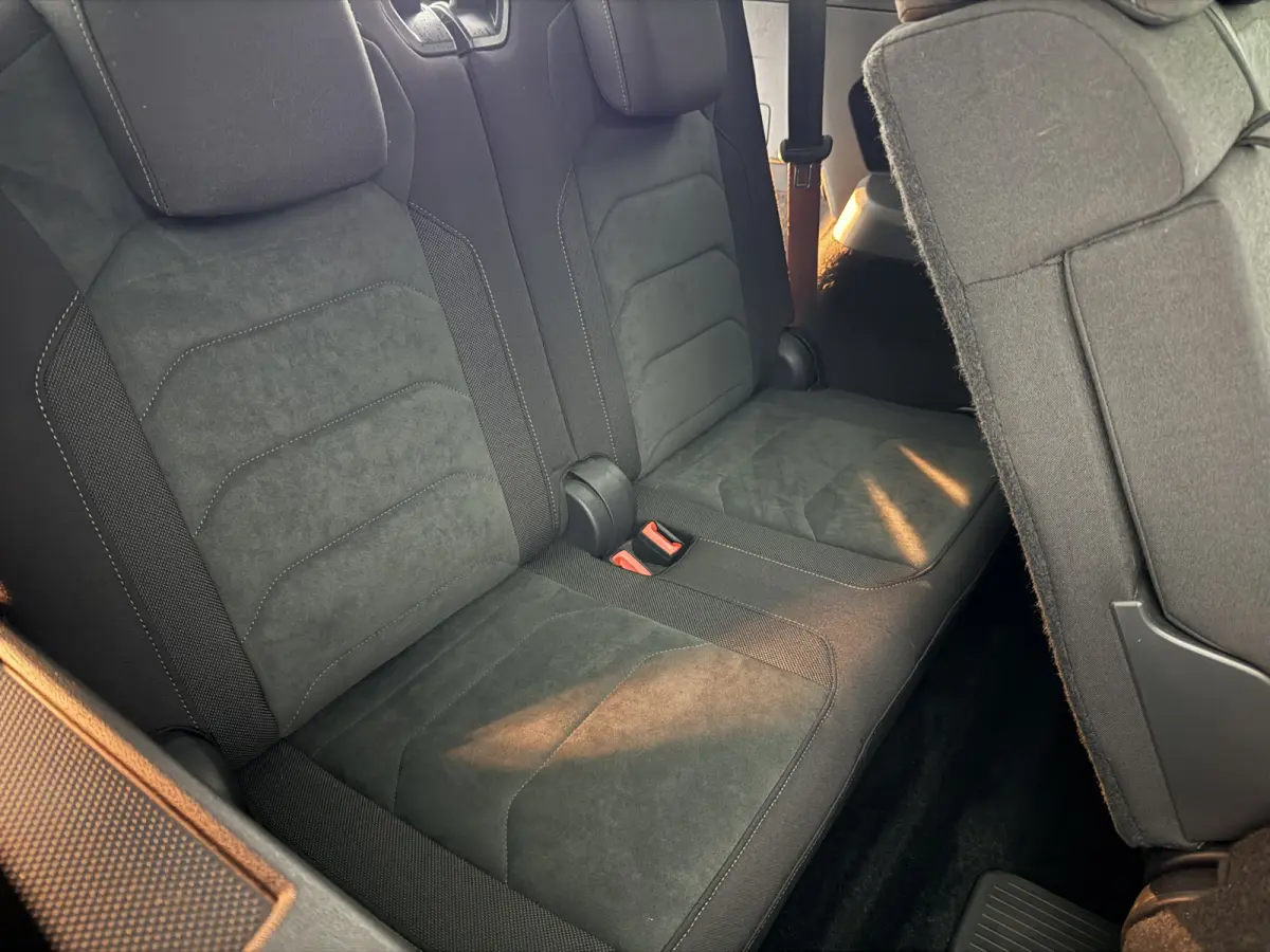 1.5 TSI Highline R-Line 7p. | Pano | Virtual | Cruise | Camera | Carplay | Trekhaak | NAP