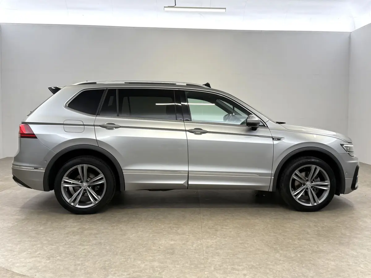 1.5 TSI Highline R-Line 7p. | Pano | Virtual | Cruise | Camera | Carplay | Trekhaak | NAP