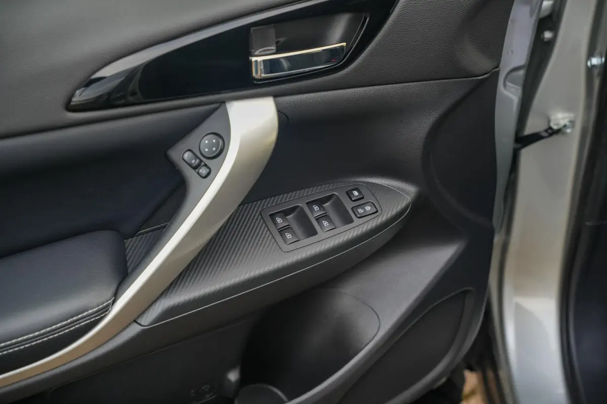 2.4 PHEV Intense+