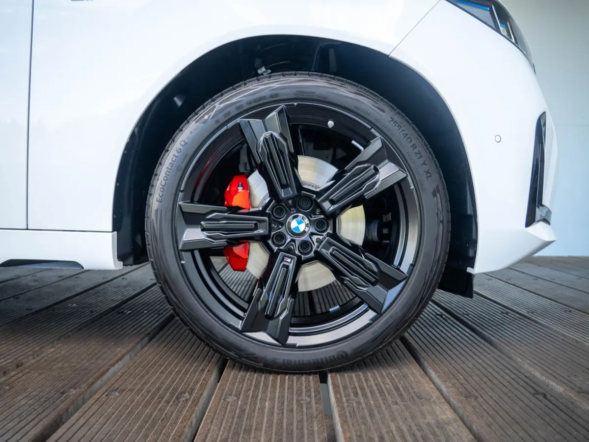 30e xDrive M Sportpakket Pro | Premium Pack | Professional Pack | Comfort Pack