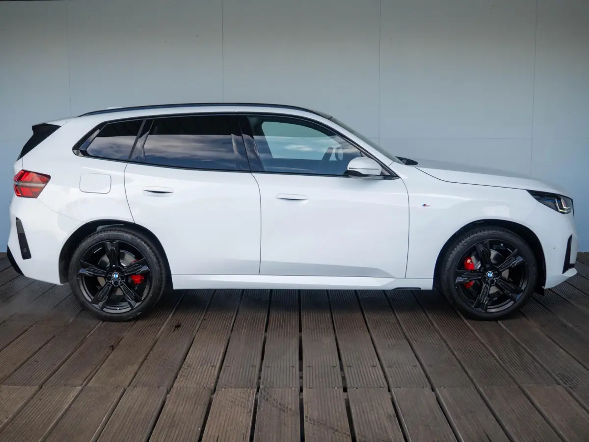 30e xDrive M Sportpakket Pro | Premium Pack | Professional Pack | Comfort Pack