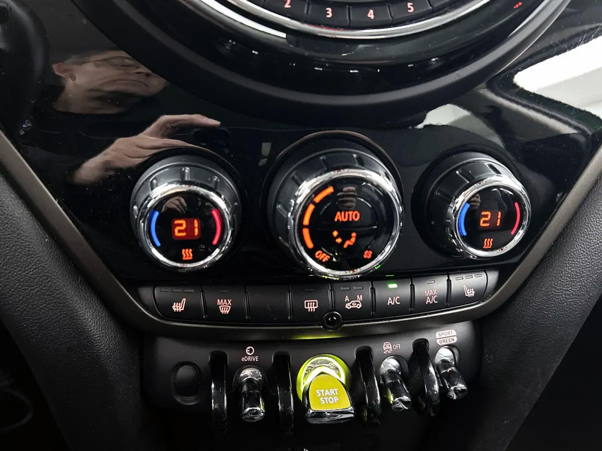 1.5 Cooper ALL4 Salt CAMERA | HEAD-UP | NAVI