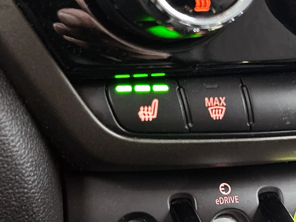 1.5 Cooper ALL4 Salt CAMERA | HEAD-UP | NAVI