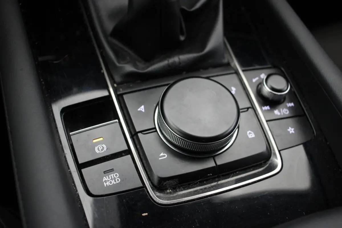 2.0 e-SkyActiv-X M Hybrid 180 Comfort met Bose - Carplay, Camera, Stoelverw.