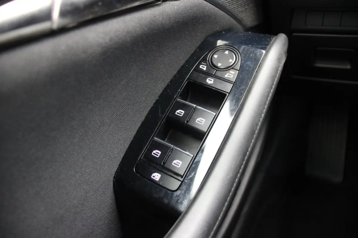 2.0 e-SkyActiv-X M Hybrid 180 Comfort met Bose - Carplay, Camera, Stoelverw.