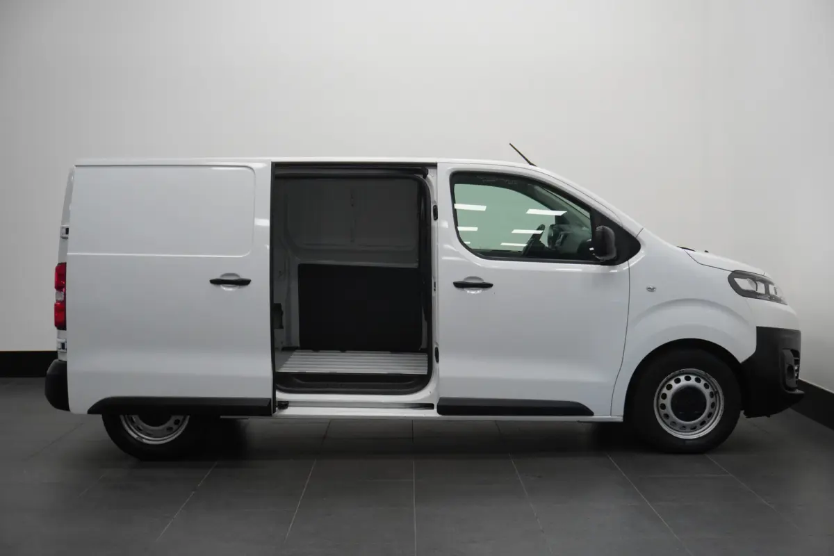 75 kWh 136PK - Airco - Cruise - Carkit - €19.900,- Excl.