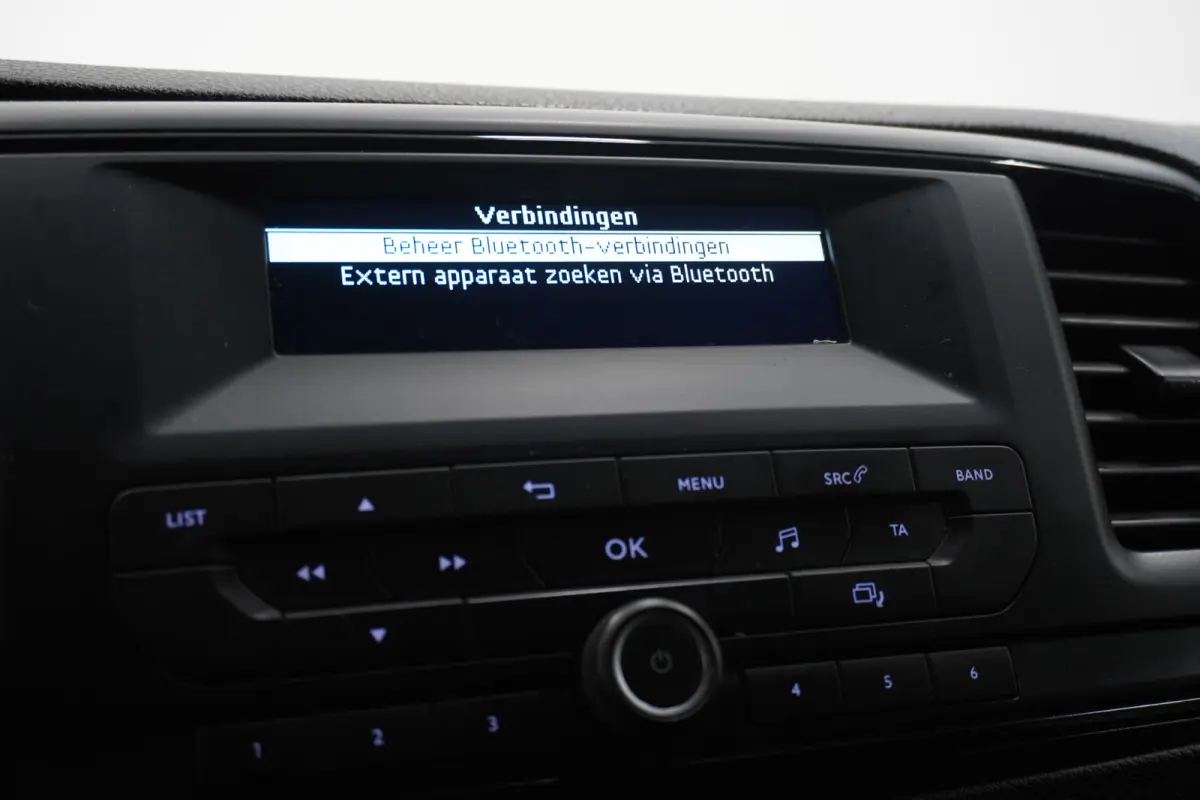 75 kWh 136PK - Airco - Cruise - Carkit - €19.900,- Excl.