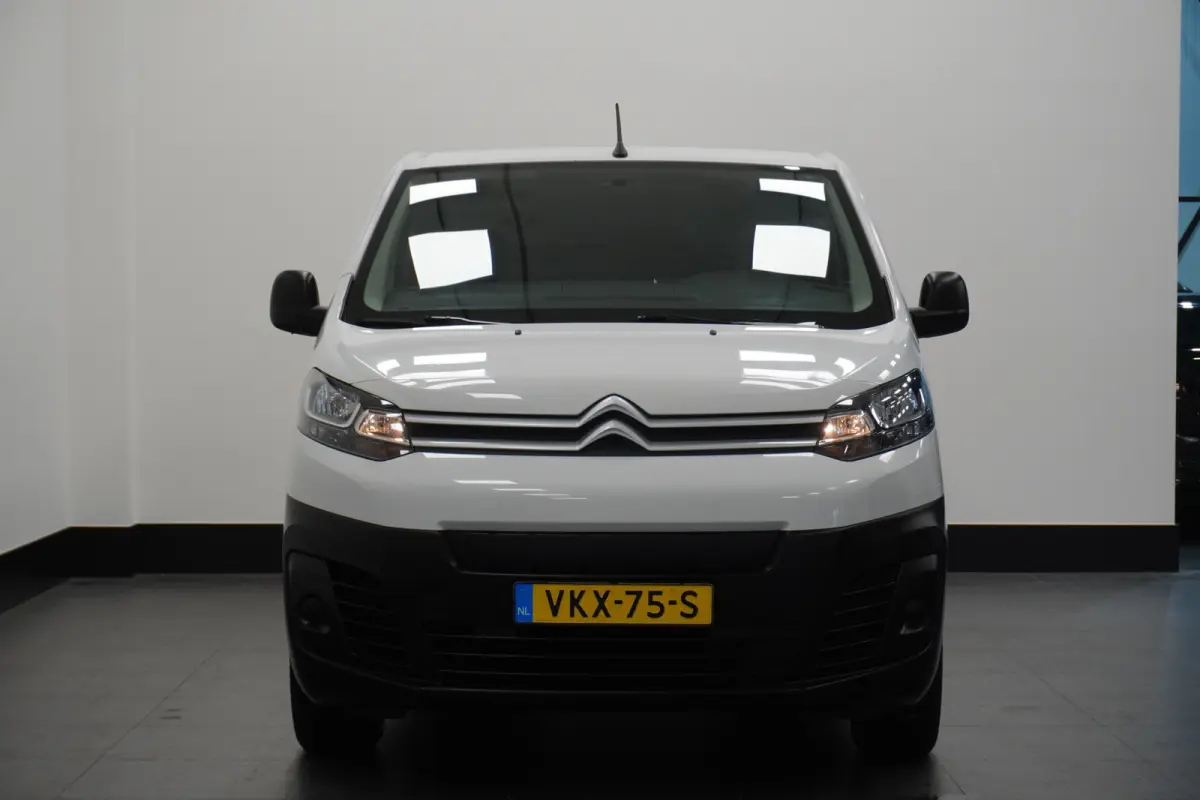 75 kWh 136PK - Airco - Cruise - Carkit - €19.900,- Excl.