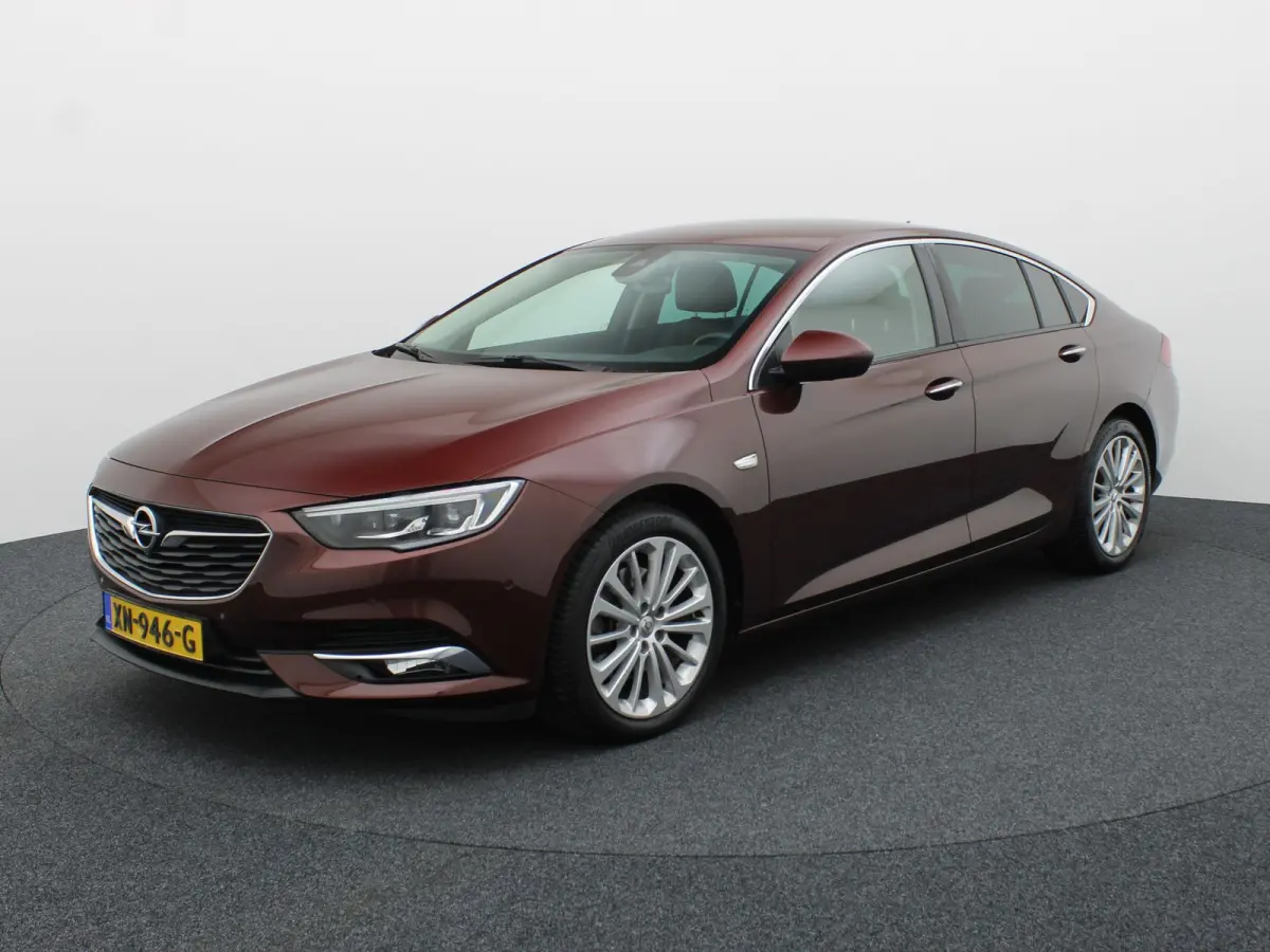 1.6 Turbo Innovation | AGR Stoelen | Stoelverwarming\Koeling | Camera | Apple \ Android Auto | Trekhaak | Prijs Rijklaar!!