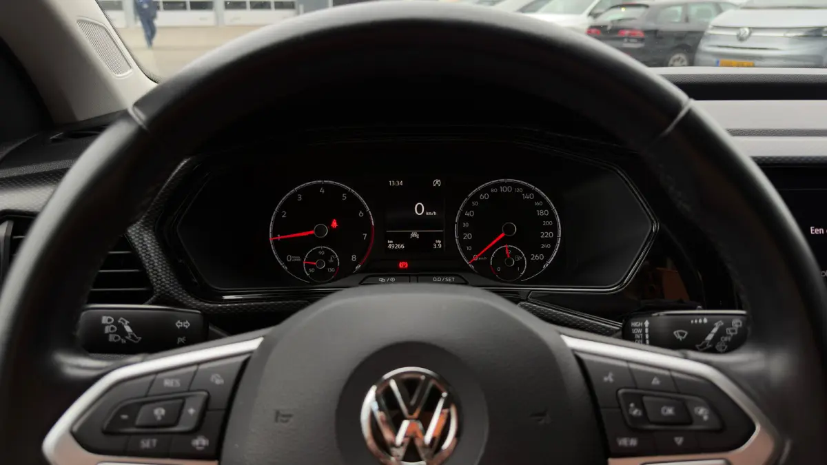1.0 TSI Life | Camera | Apple Carplay | Side Assist |