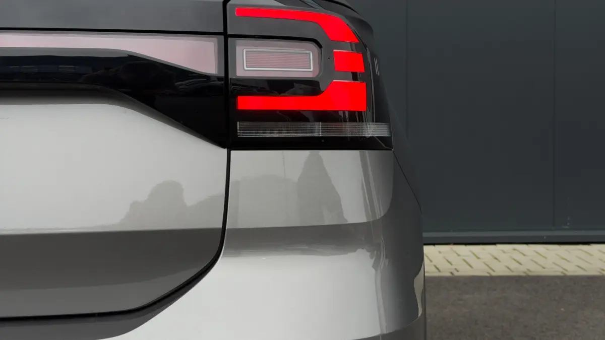 1.0 TSI Life | Camera | Apple Carplay | Side Assist |
