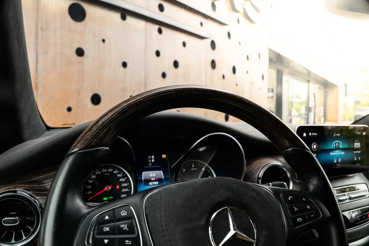 300d 4-MATIC Extra Lang | VIP | Koelbox | TV | Sterrenhemel | Massage |