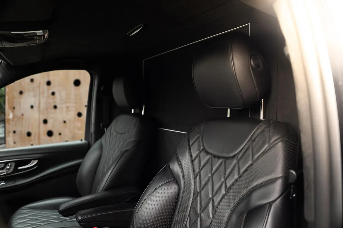 300d 4-MATIC Extra Lang | VIP | Koelbox | TV | Sterrenhemel | Massage |