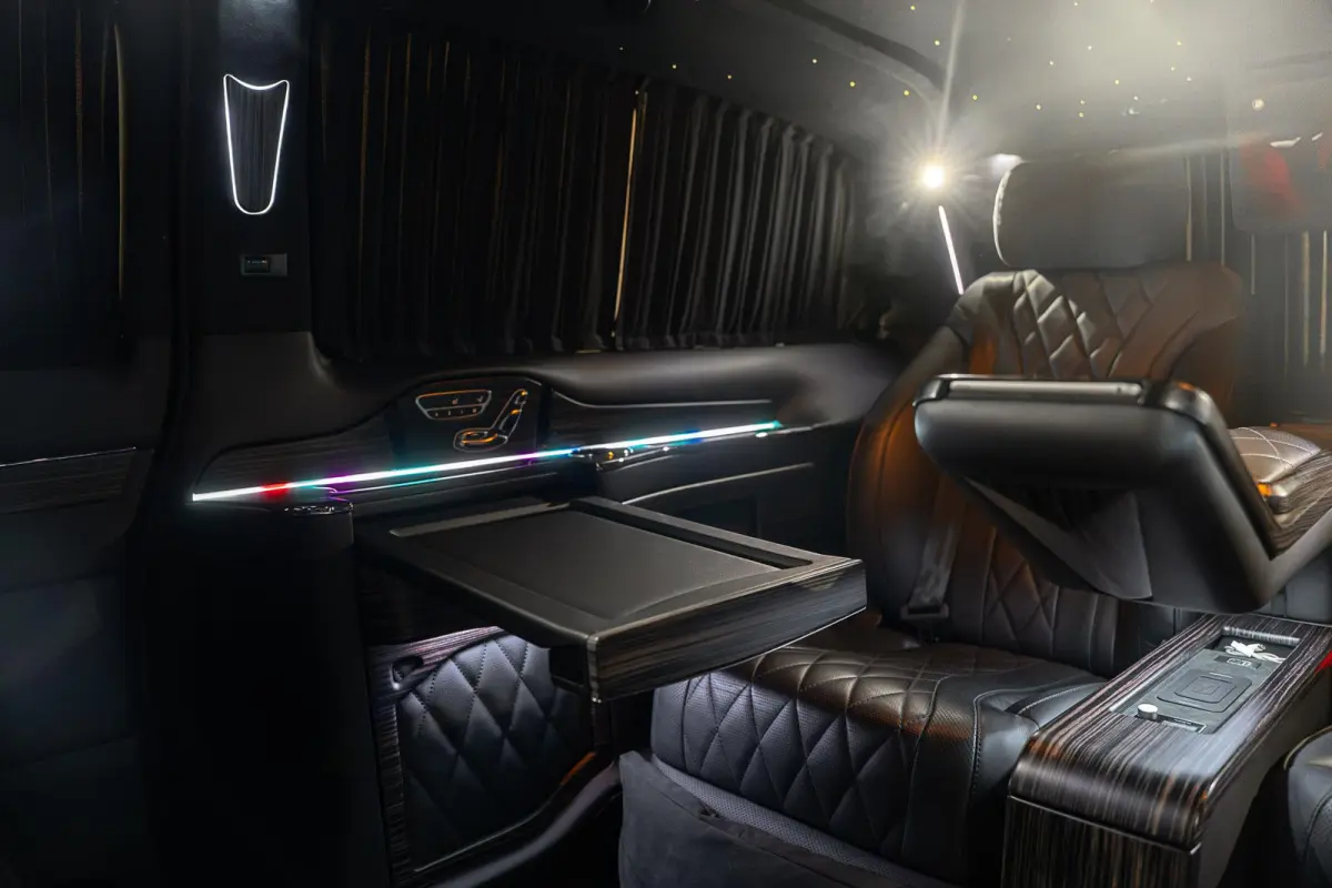 300d 4-MATIC Extra Lang | VIP | Koelbox | TV | Sterrenhemel | Massage |