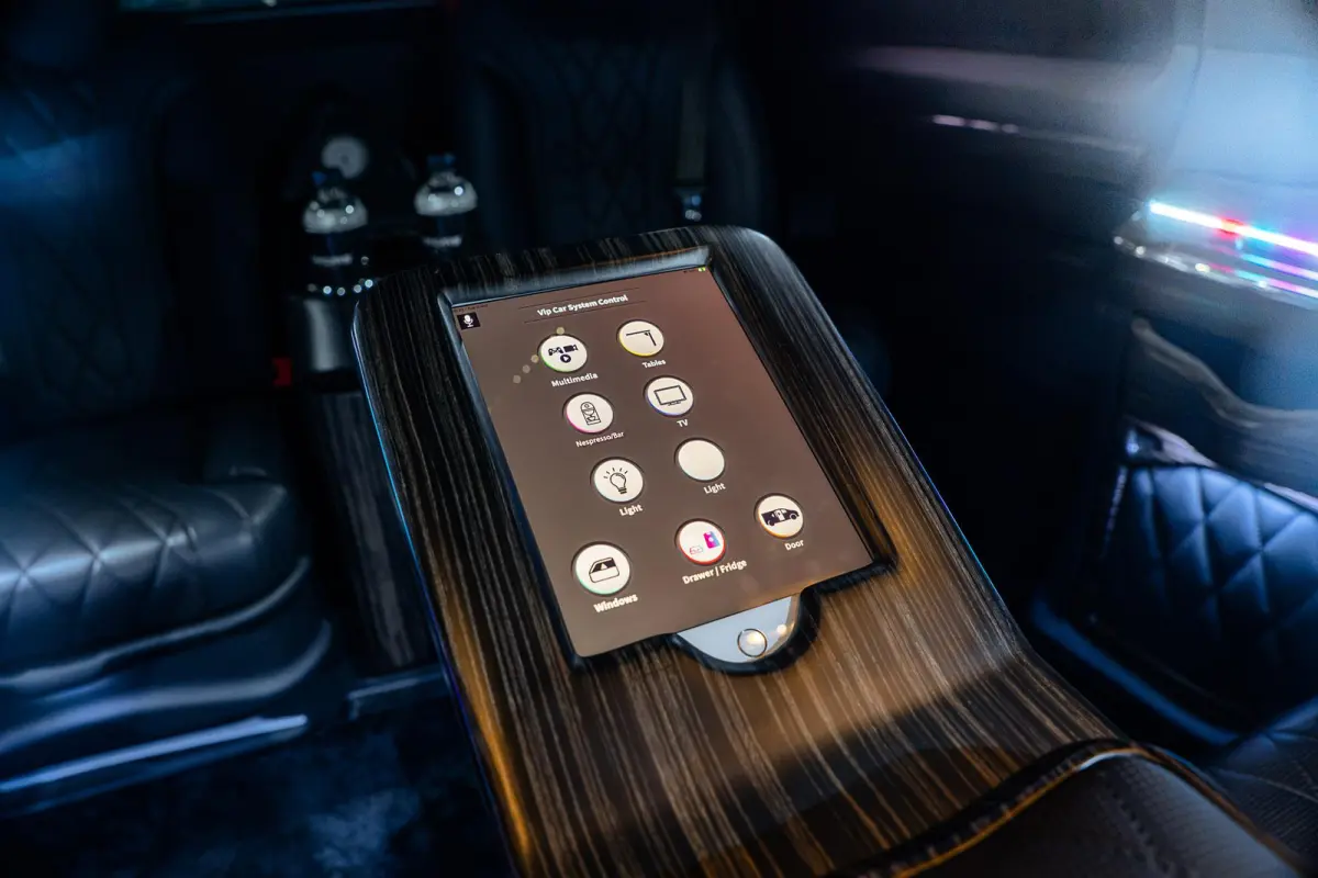 300d 4-MATIC Extra Lang | VIP | Koelbox | TV | Sterrenhemel | Massage |