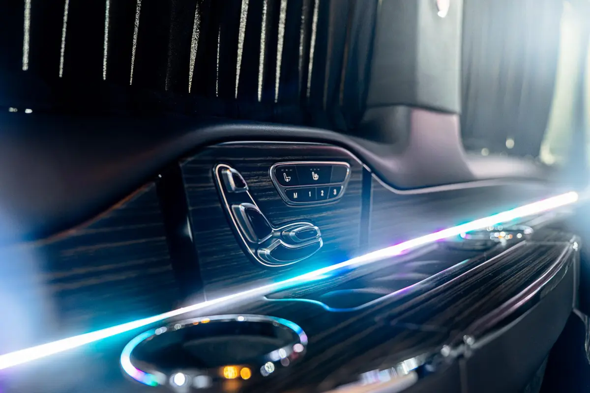 300d 4-MATIC Extra Lang | VIP | Koelbox | TV | Sterrenhemel | Massage |