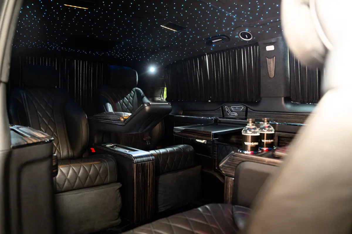 300d 4-MATIC Extra Lang | VIP | Koelbox | TV | Sterrenhemel | Massage |