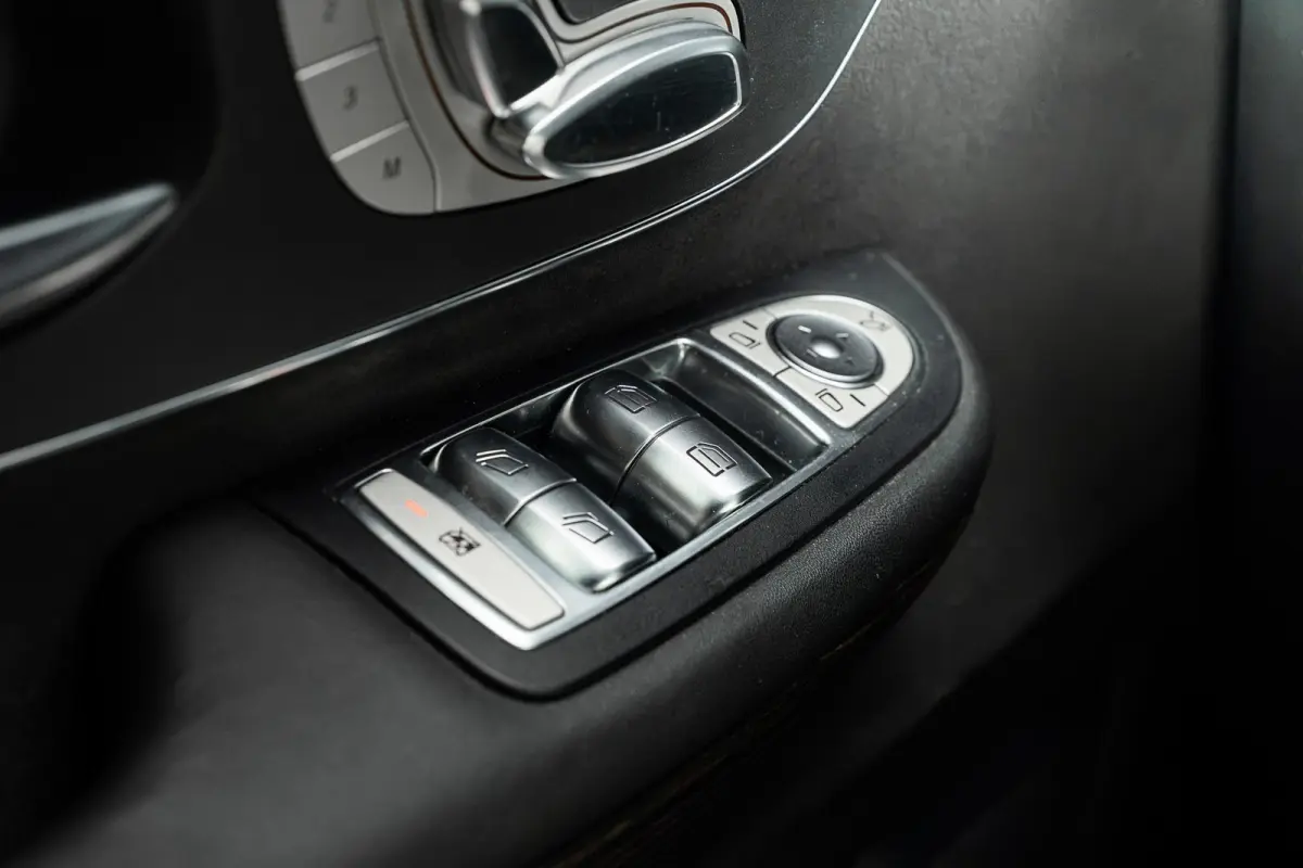300d 4-MATIC Extra Lang | VIP | Koelbox | TV | Sterrenhemel | Massage |