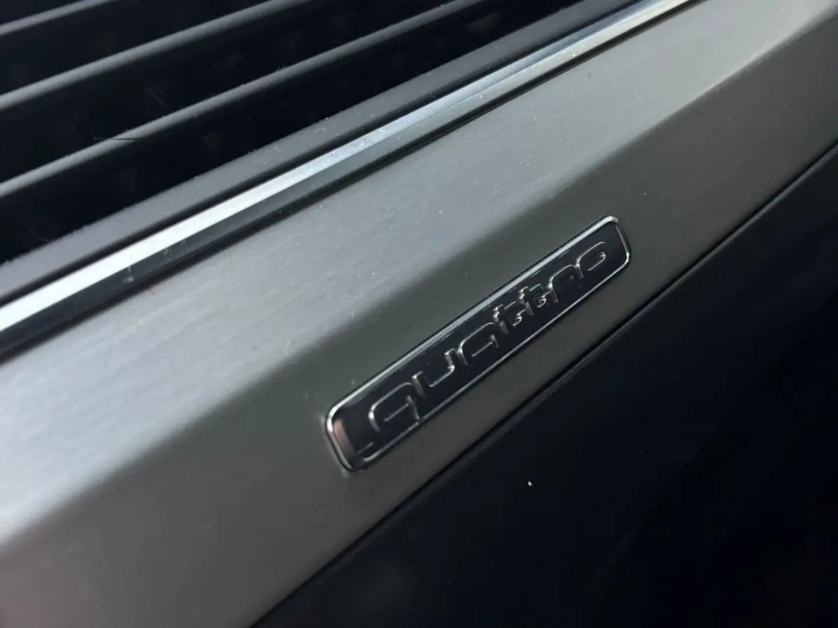 SQ7 4.0 TDI SQ7 quattro
