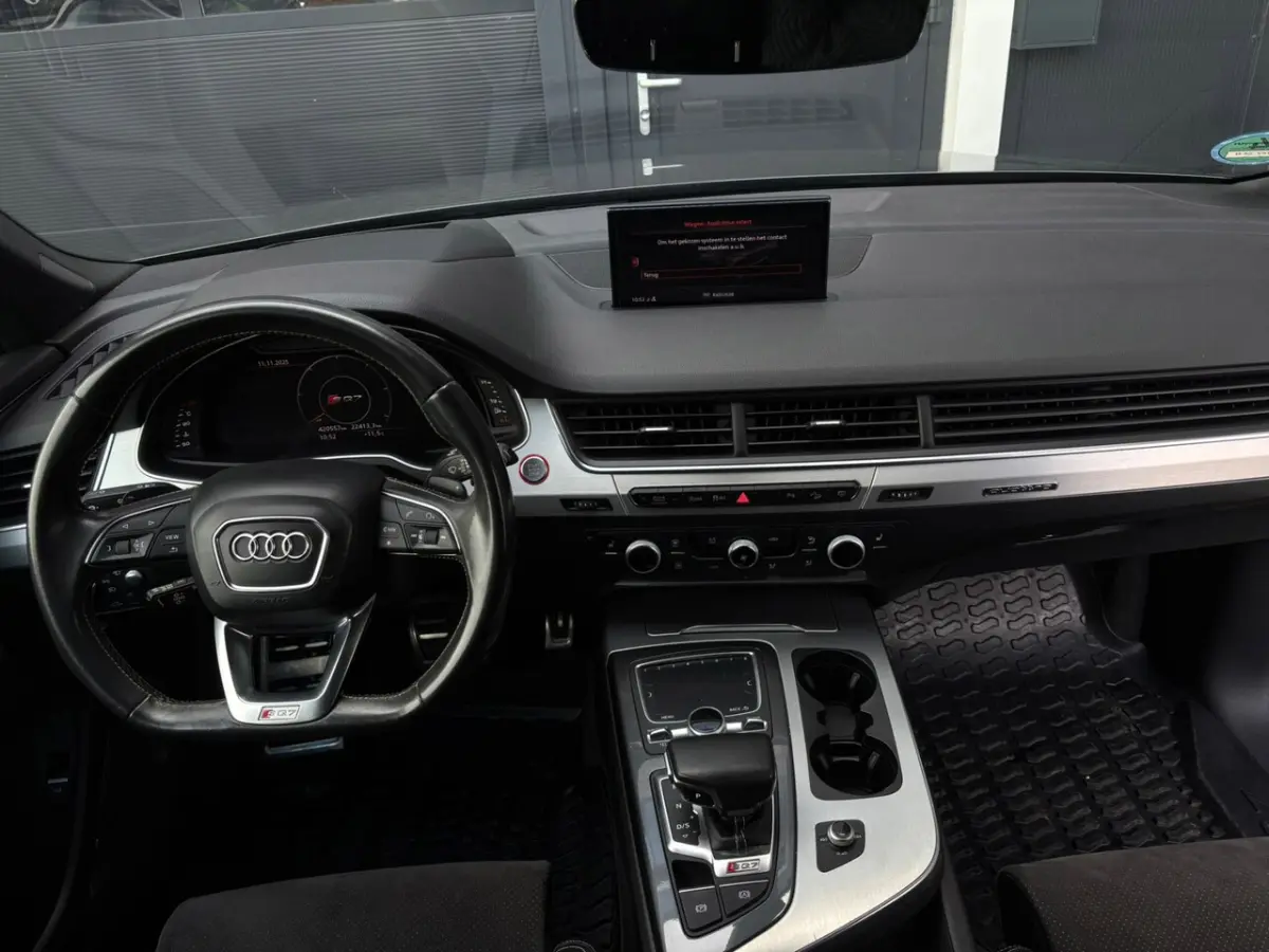 SQ7 4.0 TDI SQ7 quattro