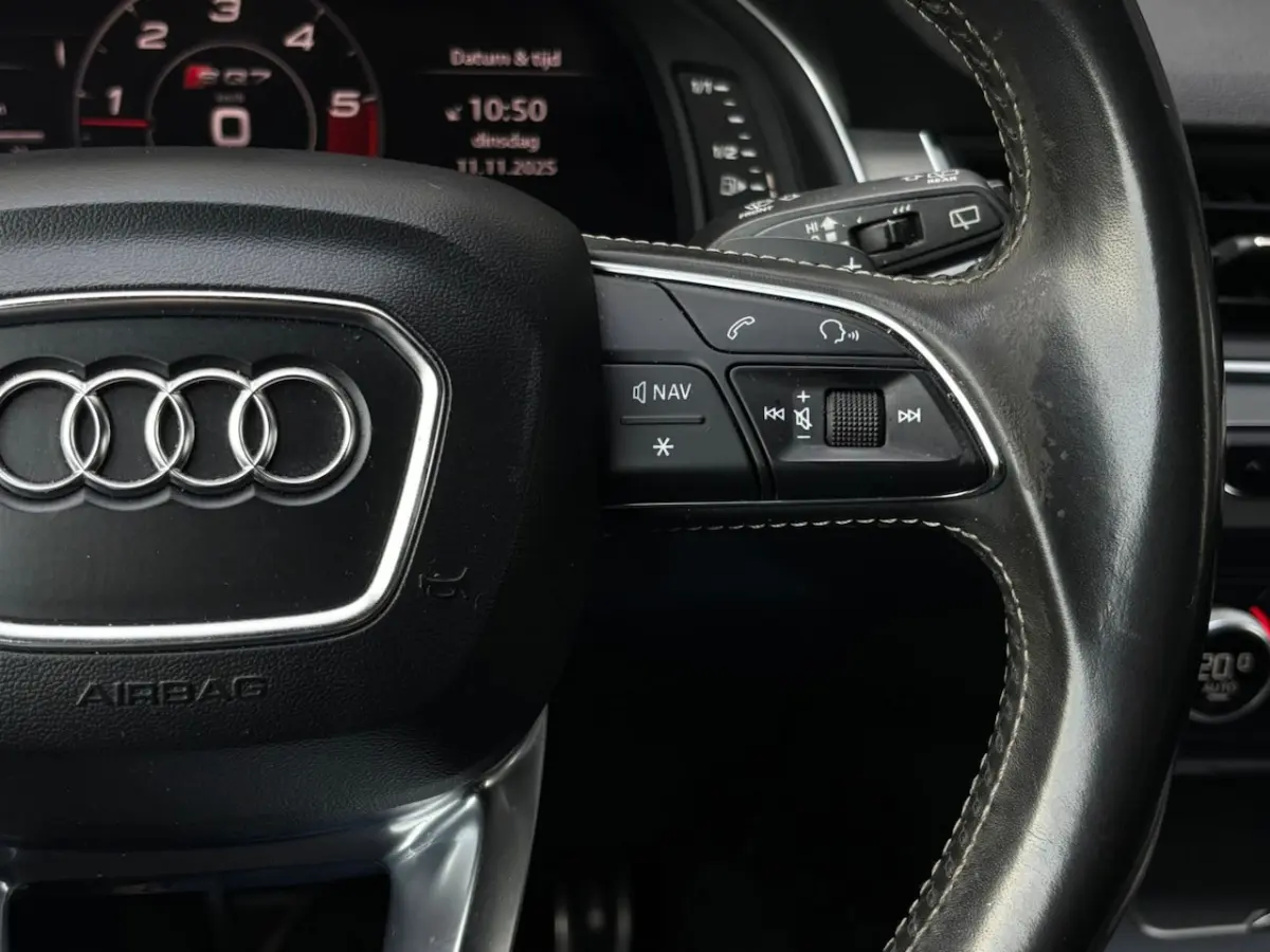 SQ7 4.0 TDI SQ7 quattro