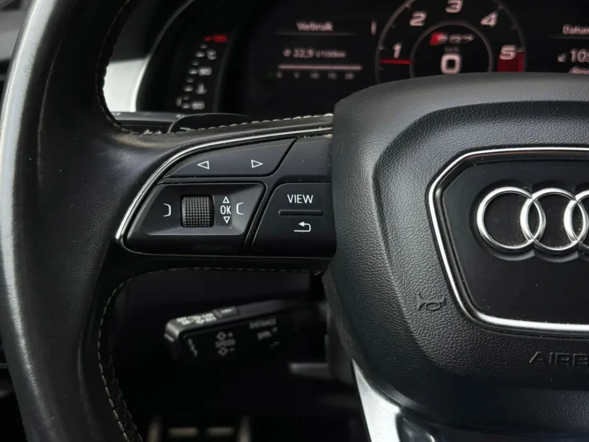 SQ7 4.0 TDI SQ7 quattro