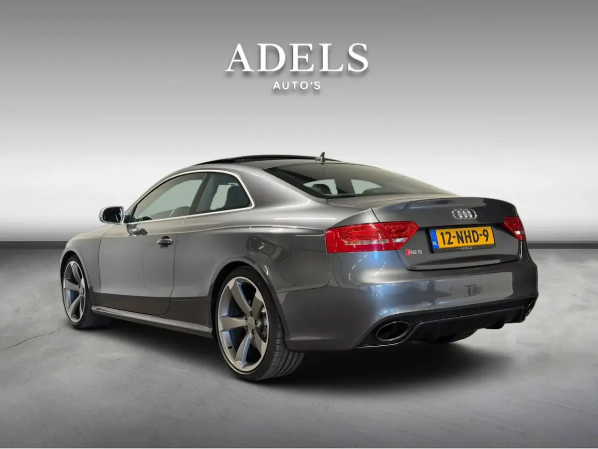 4.2 FSI RS 5 quattro