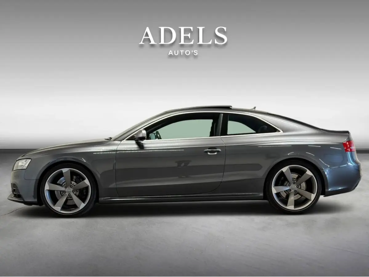 4.2 FSI RS 5 quattro