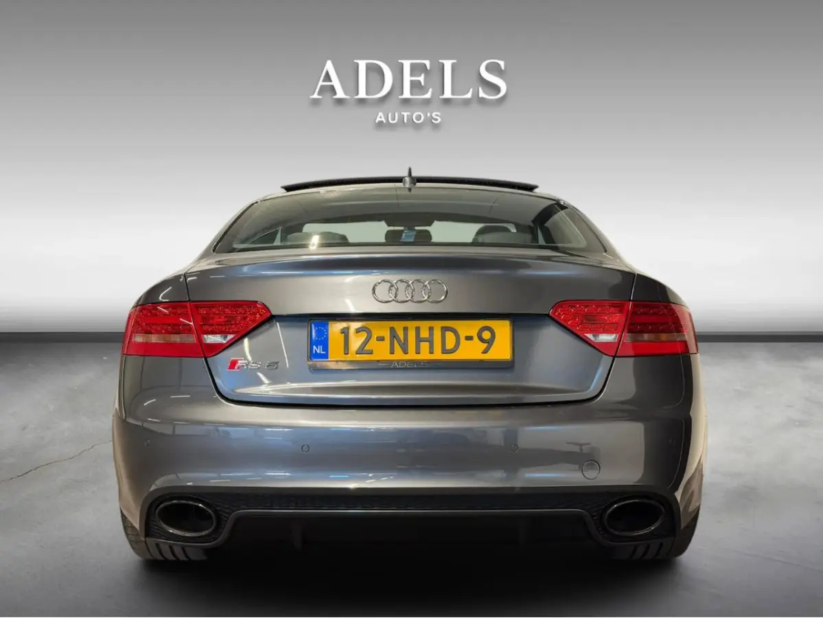 4.2 FSI RS 5 quattro