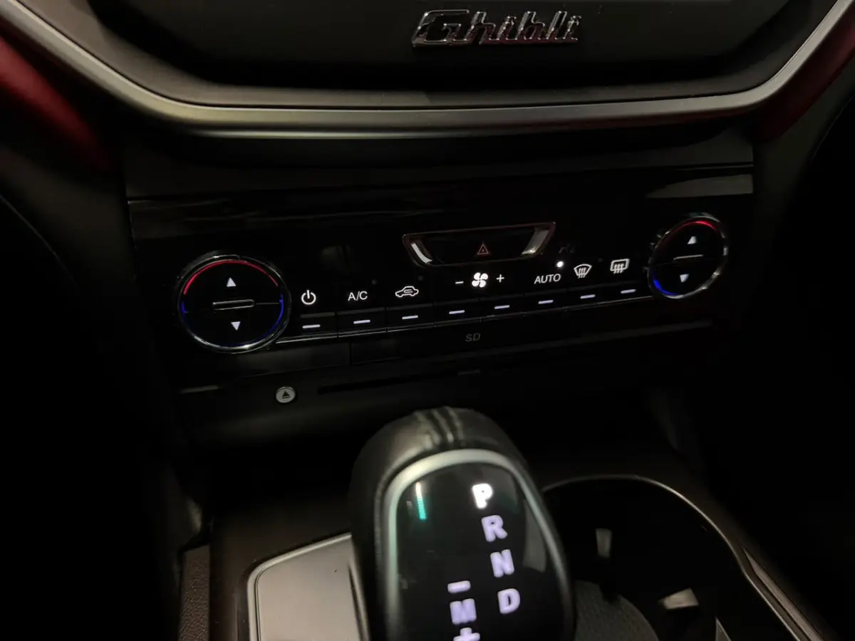 3.0 V6 D