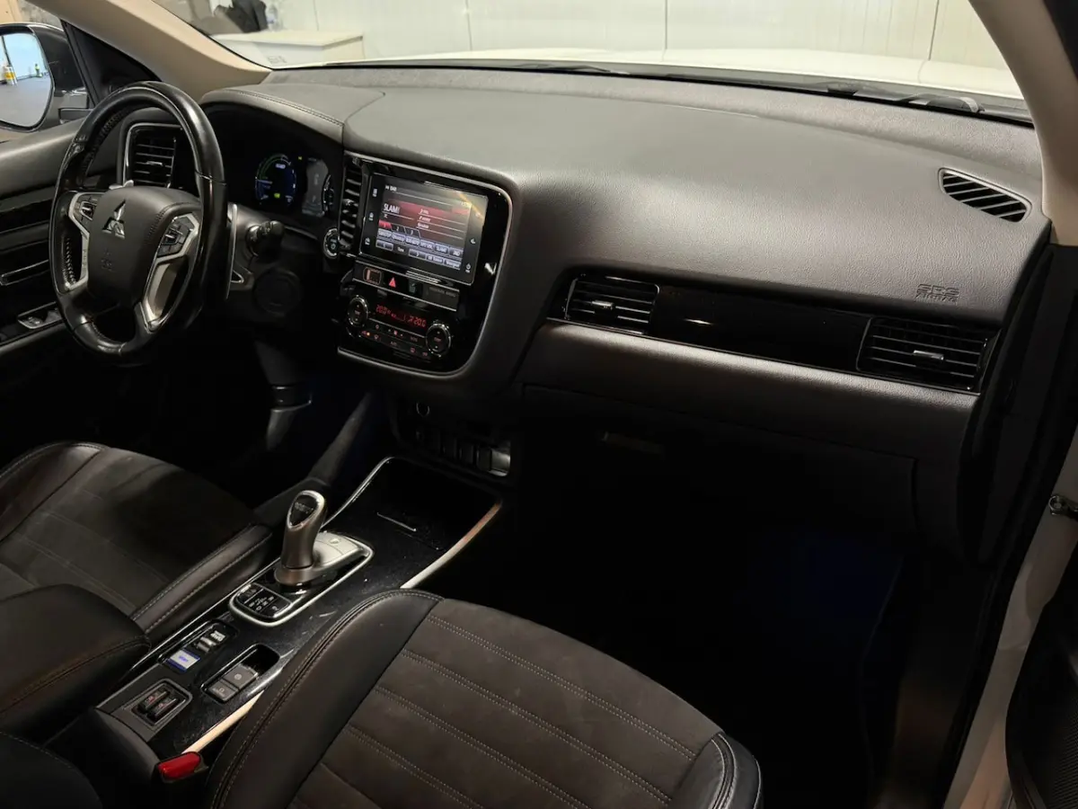 2.4 PHEV Intense