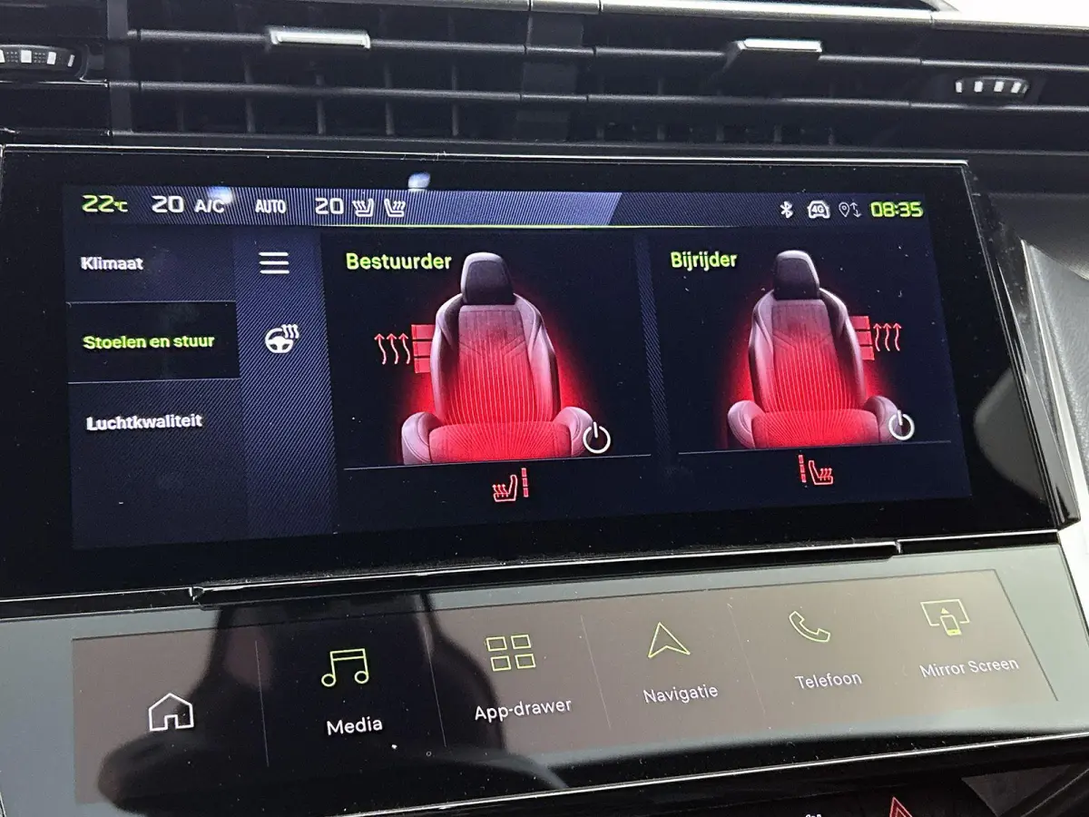 1.2 Hybrid 145pk GT Automaat | 360 Camera | Elektrische Bestuurdersstoel | Climate Control | Adaptieve Cruise Control | LED | 18"LMV | Keyless Entry/Start | Stuur/Stoelen Verwarmd | Apple Ca