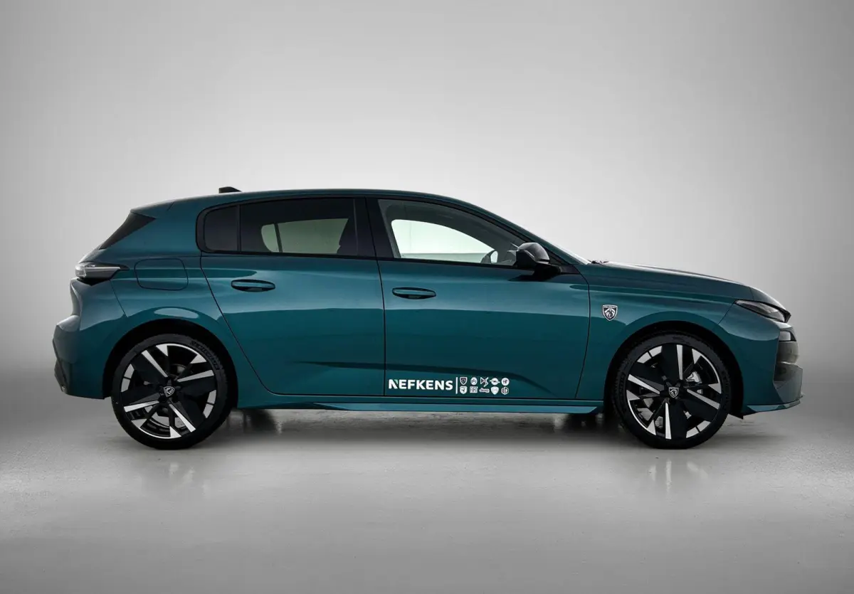 1.2 Hybrid 145pk GT Automaat | 360 Camera | Elektrische Bestuurdersstoel | Climate Control | Adaptieve Cruise Control | LED | 18"LMV | Keyless Entry/Start | Stuur/Stoelen Verwarmd | Apple Ca