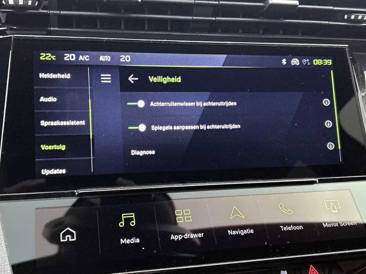 1.2 Hybrid 145pk GT Automaat | 360 Camera | Elektrische Bestuurdersstoel | Climate Control | Adaptieve Cruise Control | LED | 18"LMV | Keyless Entry/Start | Stuur/Stoelen Verwarmd | Apple Ca