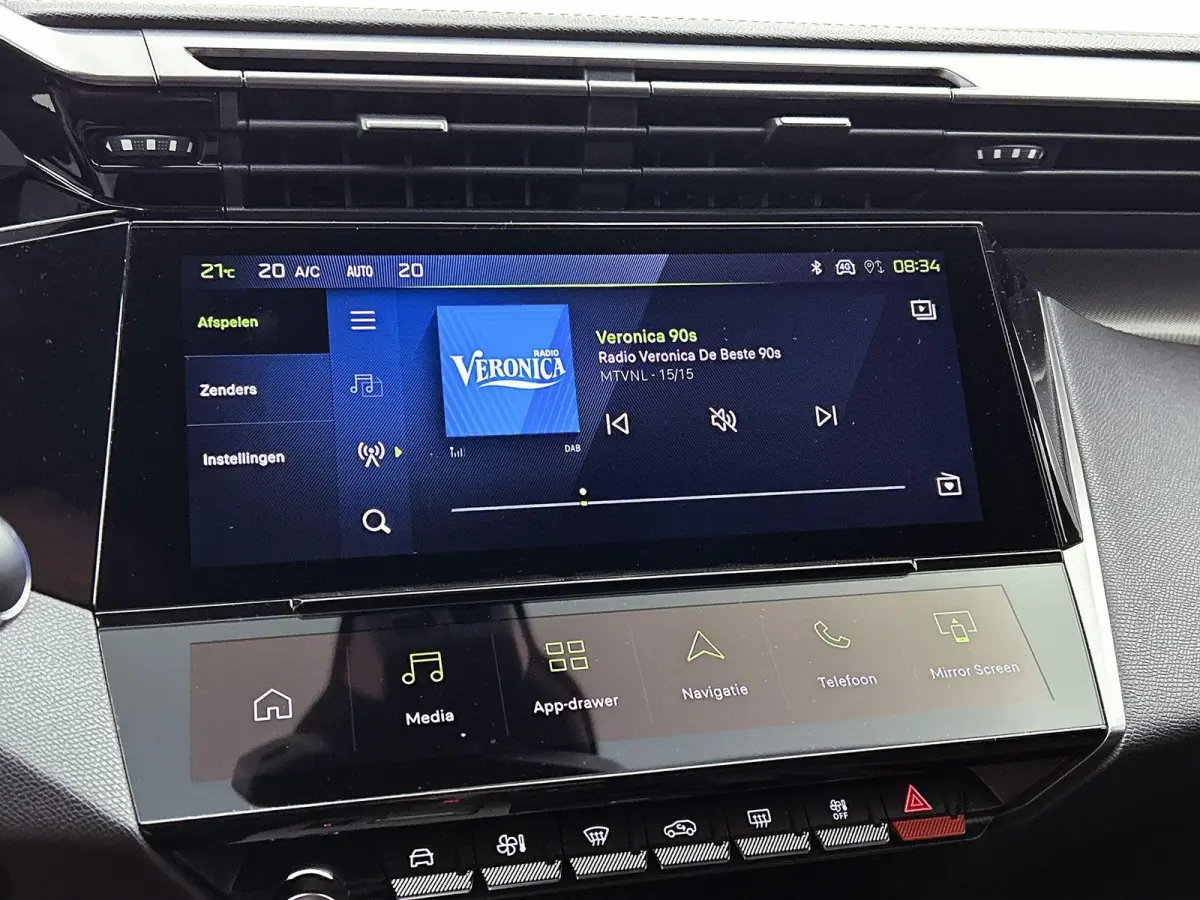 1.2 Hybrid 145pk GT Automaat | 360 Camera | Elektrische Bestuurdersstoel | Climate Control | Adaptieve Cruise Control | LED | 18"LMV | Keyless Entry/Start | Stuur/Stoelen Verwarmd | Apple Ca