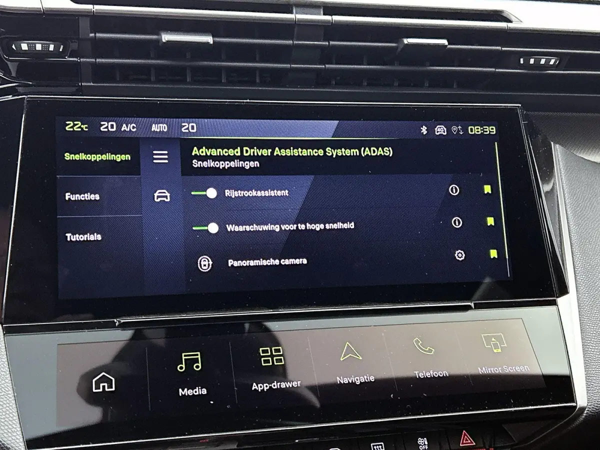 1.2 Hybrid 145pk GT Automaat | 360 Camera | Elektrische Bestuurdersstoel | Climate Control | Adaptieve Cruise Control | LED | 18"LMV | Keyless Entry/Start | Stuur/Stoelen Verwarmd | Apple Ca