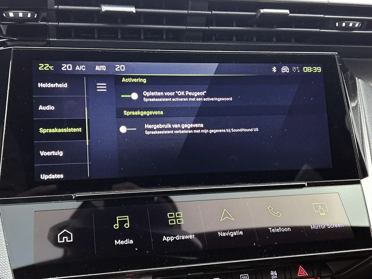 1.2 Hybrid 145pk GT Automaat | 360 Camera | Elektrische Bestuurdersstoel | Climate Control | Adaptieve Cruise Control | LED | 18"LMV | Keyless Entry/Start | Stuur/Stoelen Verwarmd | Apple Ca